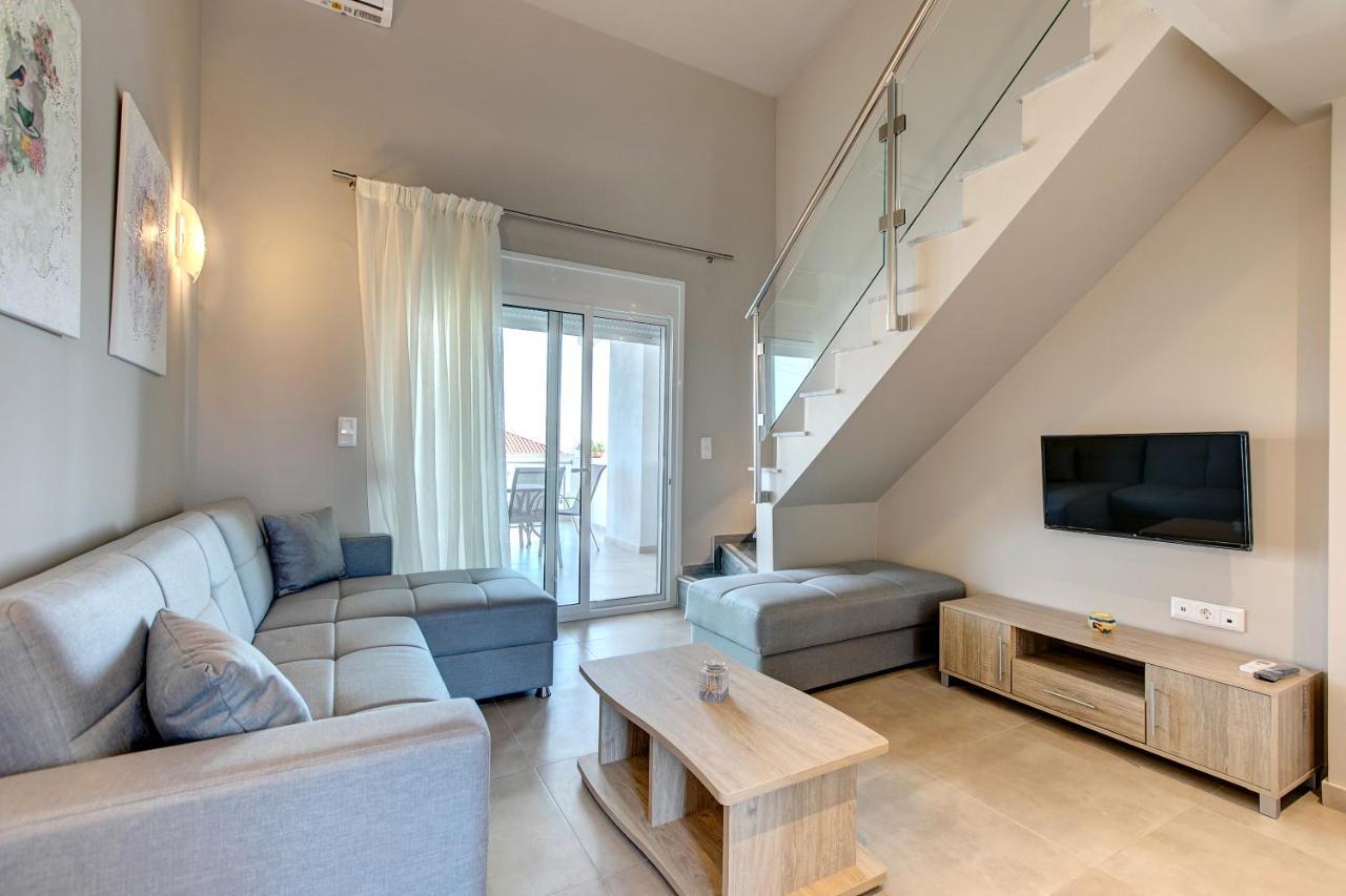 The House Of The Roses Apartment Gerakini Bagian luar foto