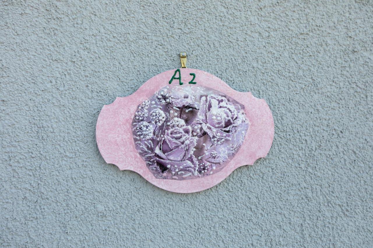 The House Of The Roses Apartment Gerakini Bagian luar foto