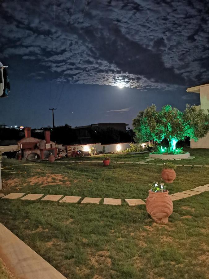 The House Of The Roses Apartment Gerakini Bagian luar foto