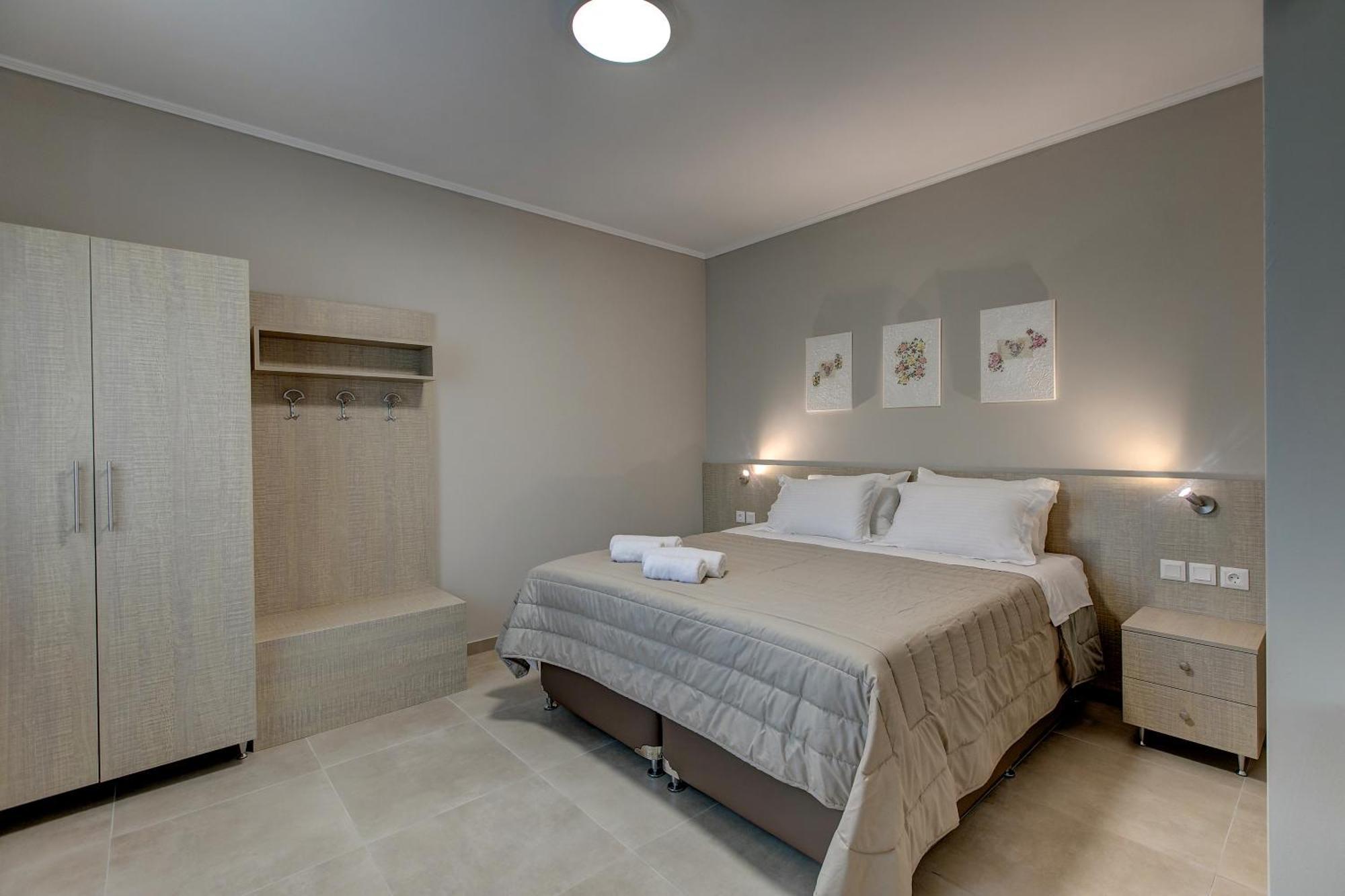 The House Of The Roses Apartment Gerakini Bagian luar foto